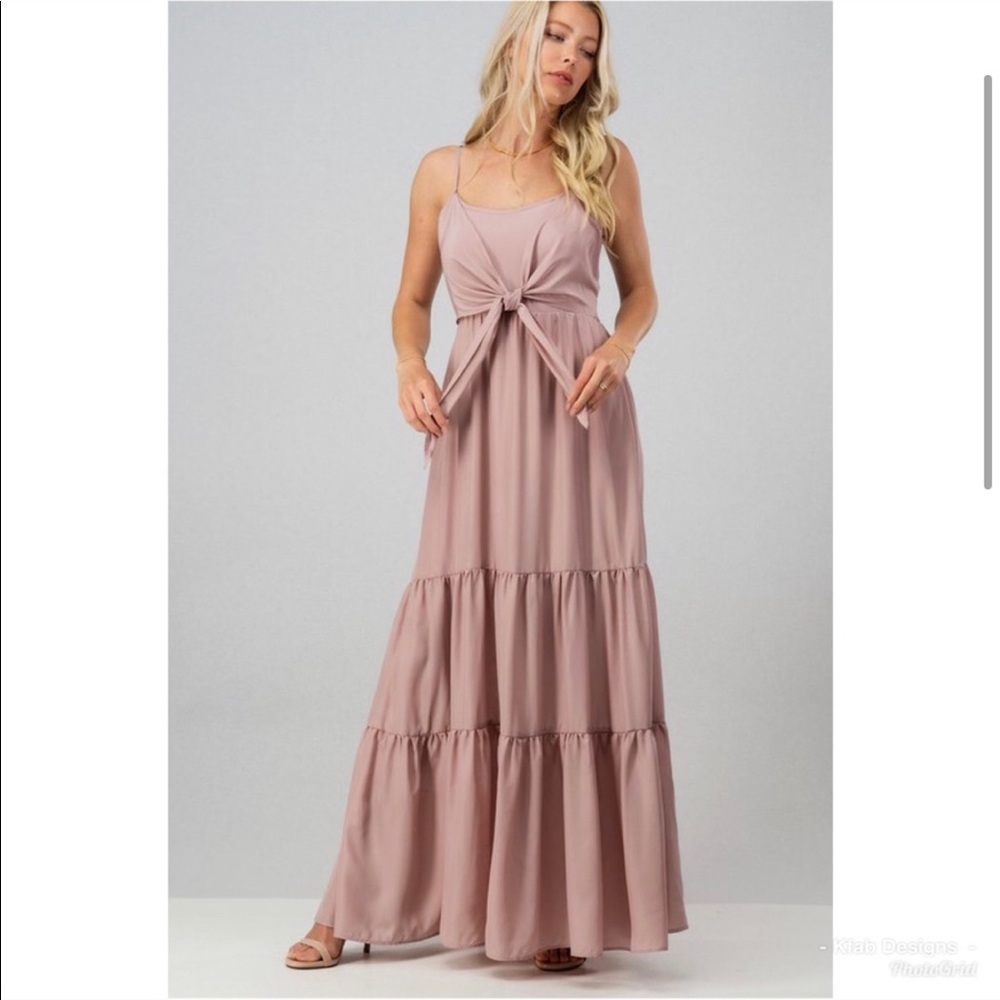 NWT Ruffled tiered maxi dress w/ knotted front Pale Pink - Picture 4 of 6
